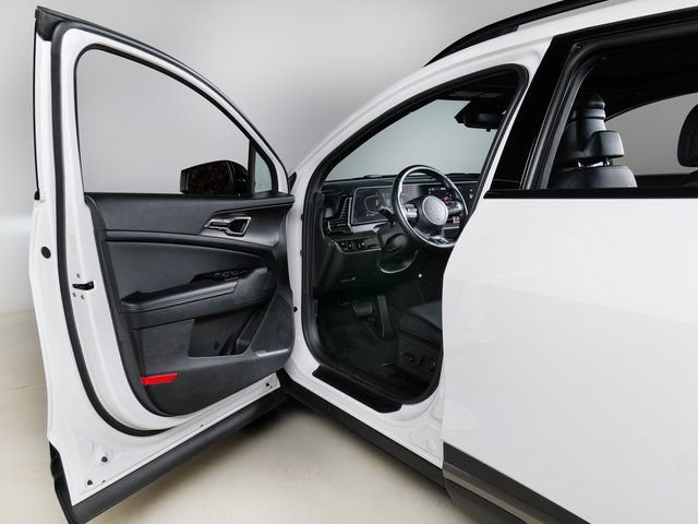 Used 2023 Kia Sportage X-Line w/ X-Line Premium Package AWD/4WD image 25