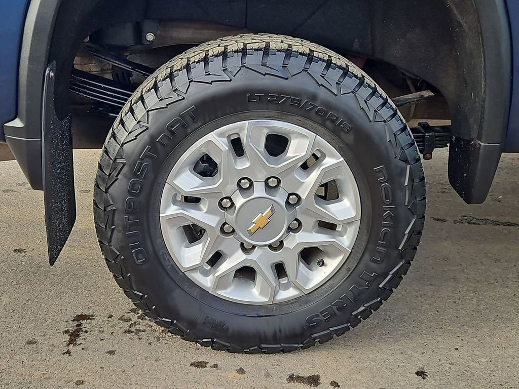 Used 2021 Chevrolet Silverado 3500 LTZ w/ LTZ Convenience Package image 9