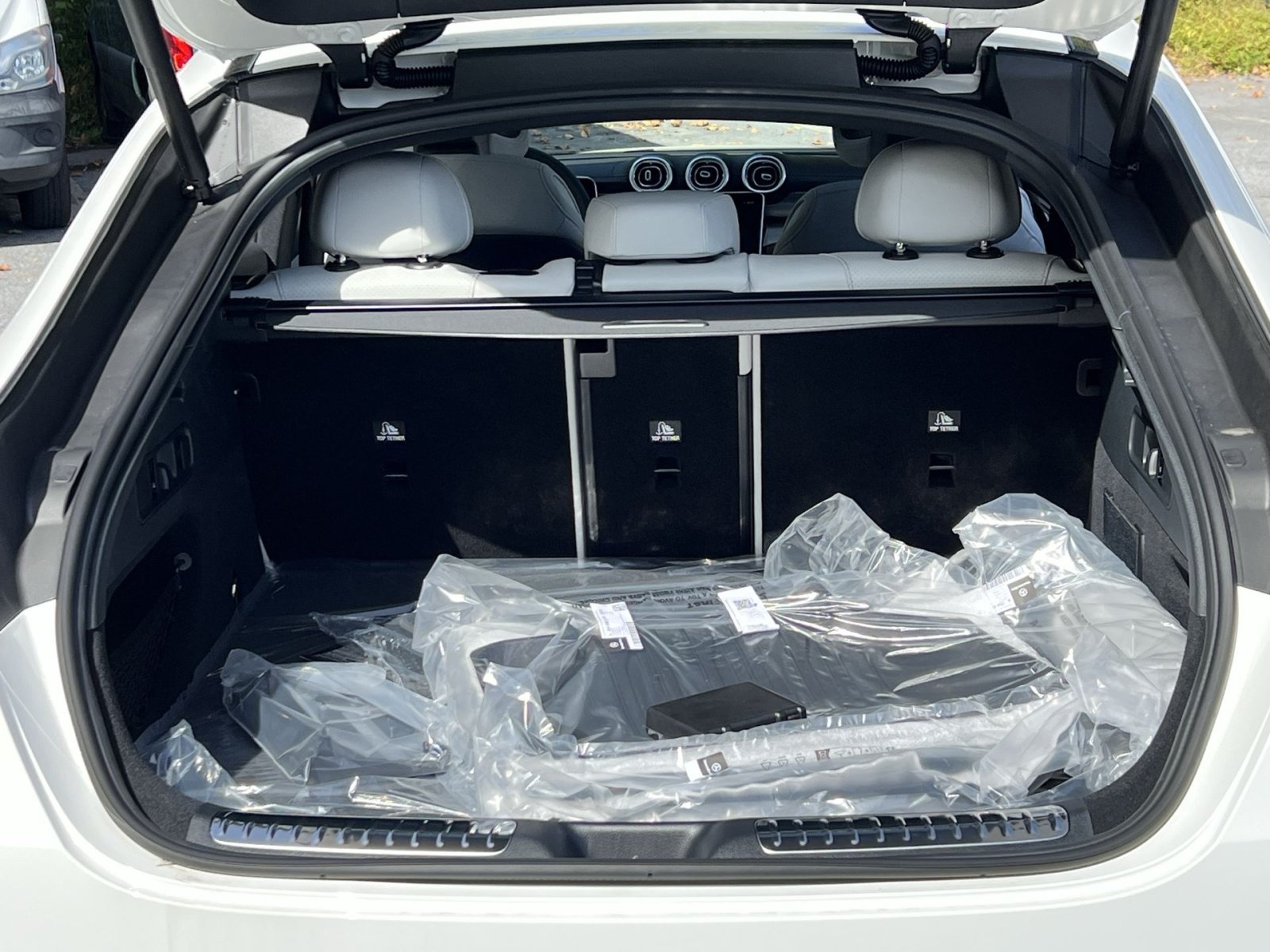 New 2027 Mercedes-Benz GLC 300 4MATIC image 31