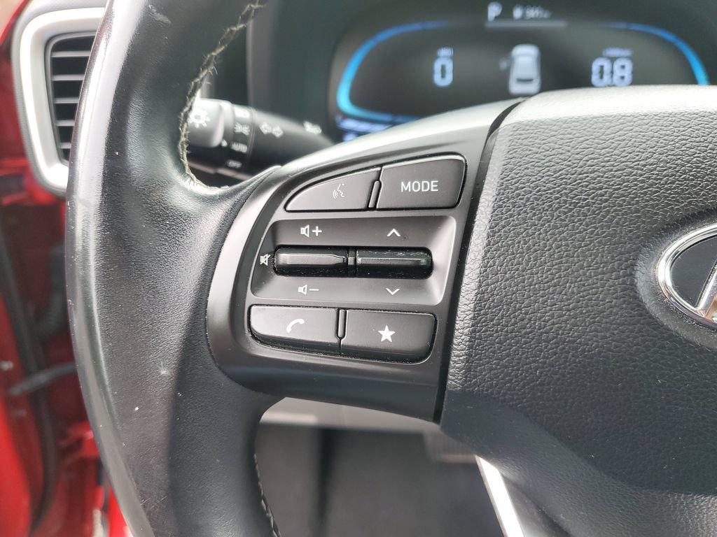 Used 2023 Hyundai Venue SEL FWD image 21