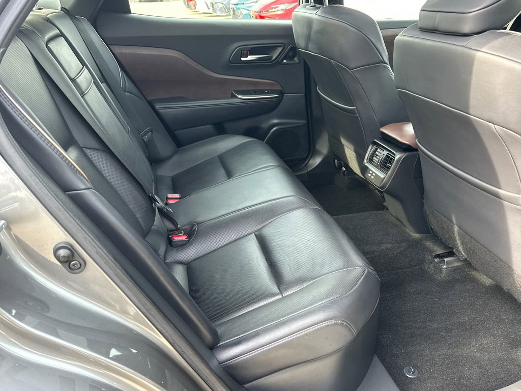 Used 2023 Toyota Crown Limited image 14