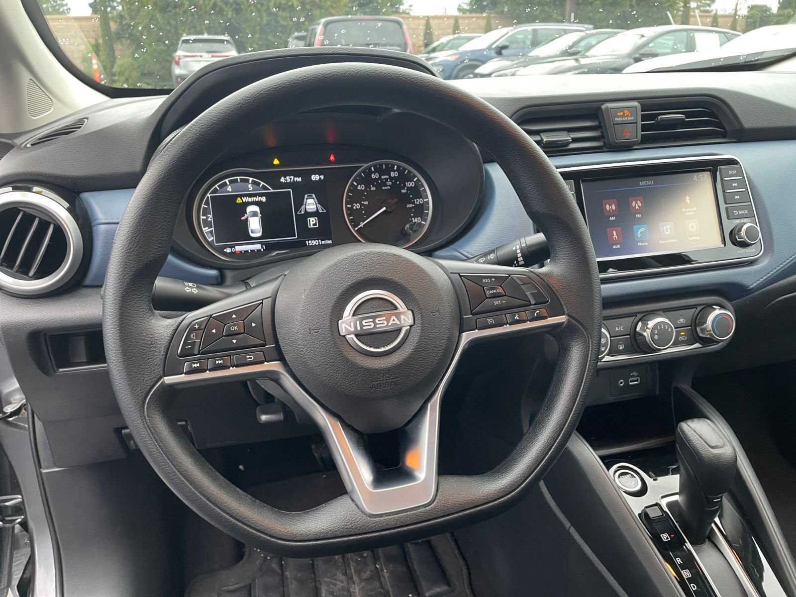 Used 2025 Nissan Versa SV image 29