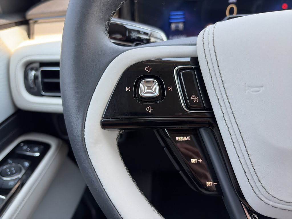 New 2026 Lincoln Aviator Reserve w/ Luxury Package AWD/4WD image 24