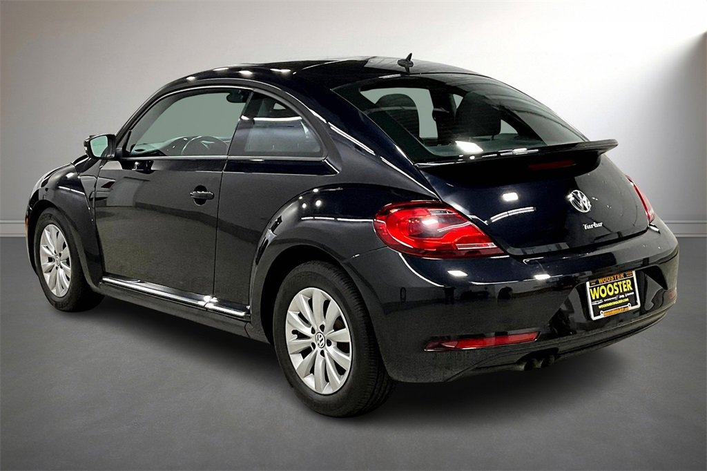 Used 2019 Volkswagen Beetle 2.0T S image 4