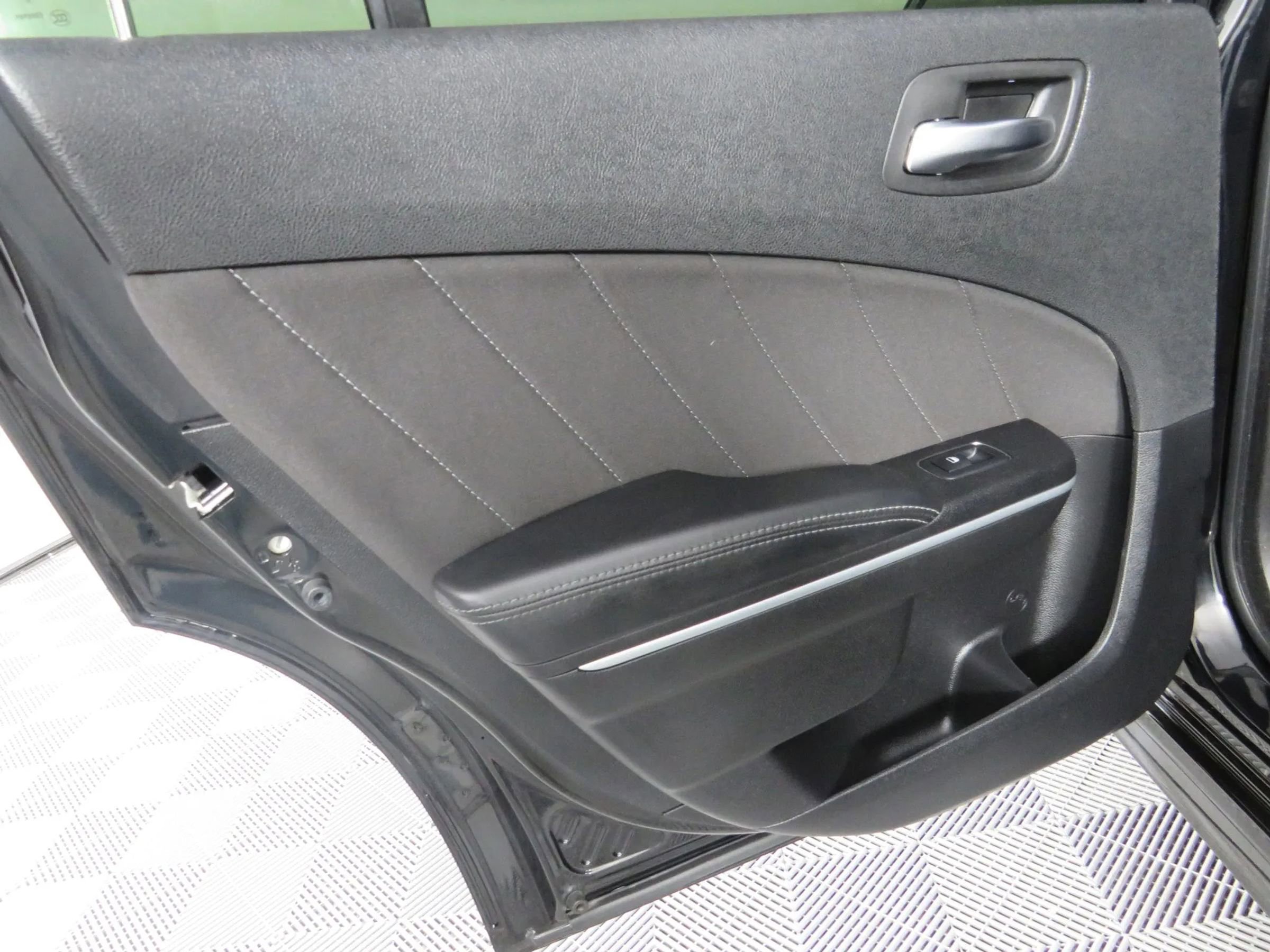 Used 2020 Dodge Charger R/T image 41