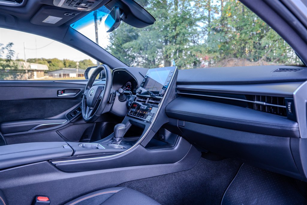 Used 2019 Toyota Avalon Touring w/ Advanced Safety Package FWD image 34