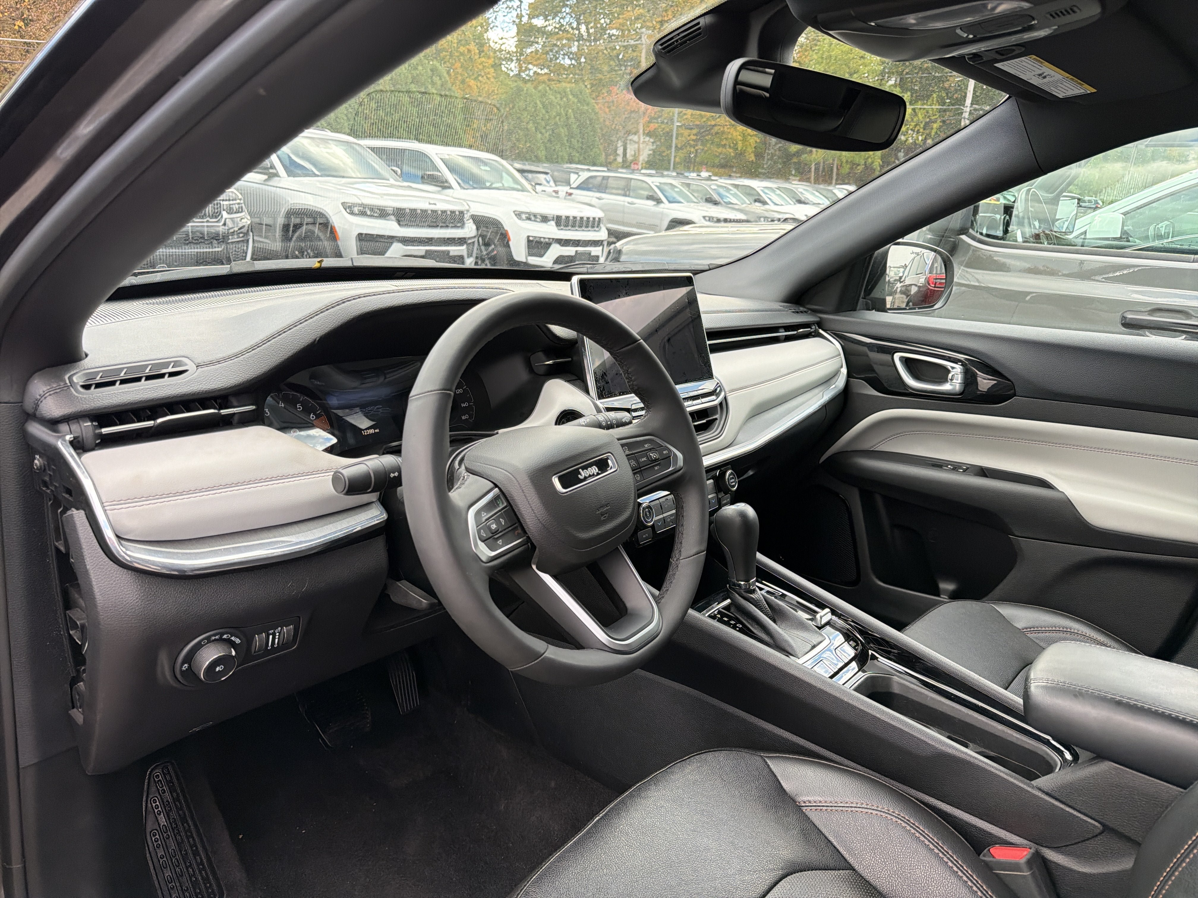 Used 2023 Jeep Compass Limited AWD/4WD image 8