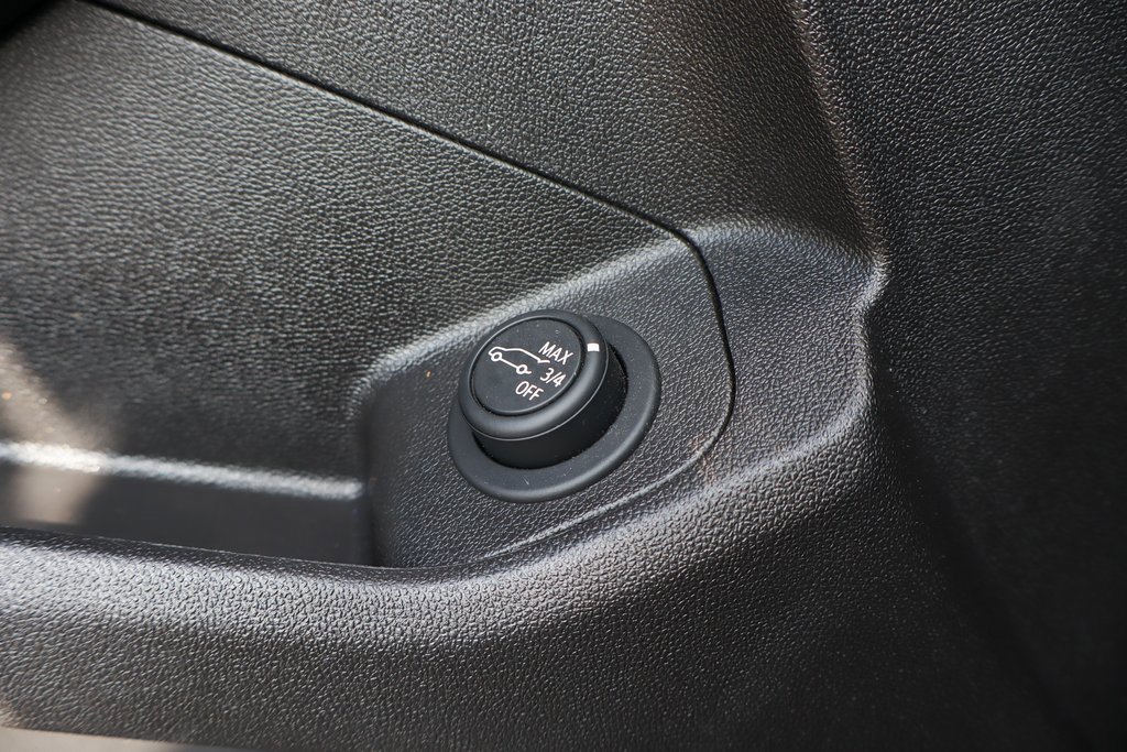 Used 2020 GMC Terrain SLE w/ Driver Convenience Package image 17