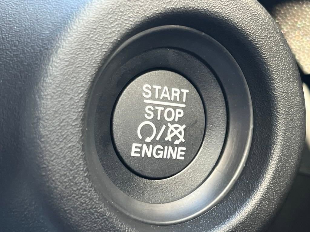 New 2025 RAM ProMaster 2500 w/ Quick Order Package 22G SLT image 10