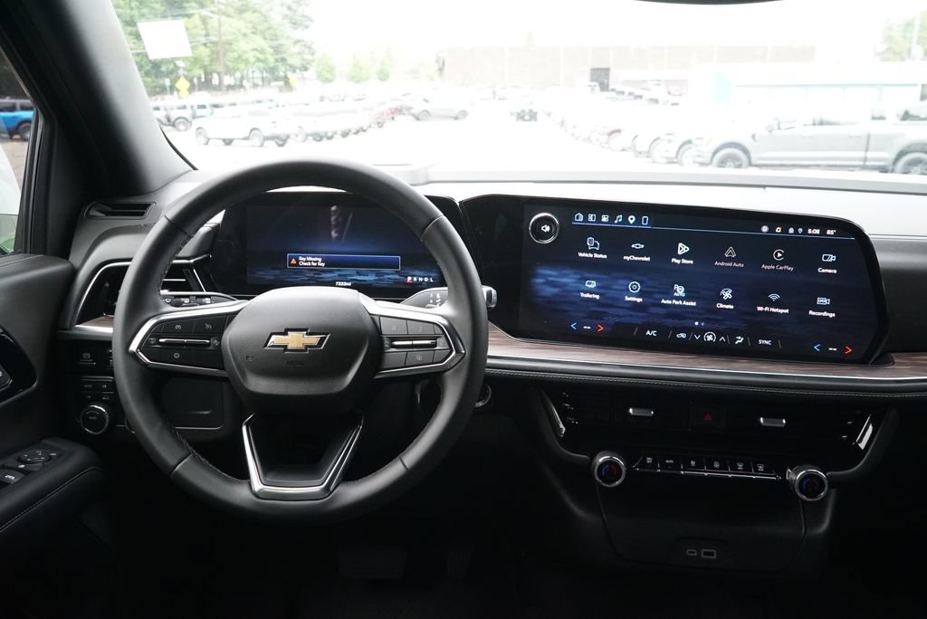 Used 2026 Chevrolet Tahoe LS AWD/4WD image 10