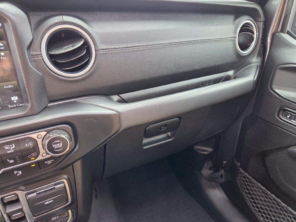 Used 2020 Jeep Wrangler Unlimited Sahara AWD/4WD image 26