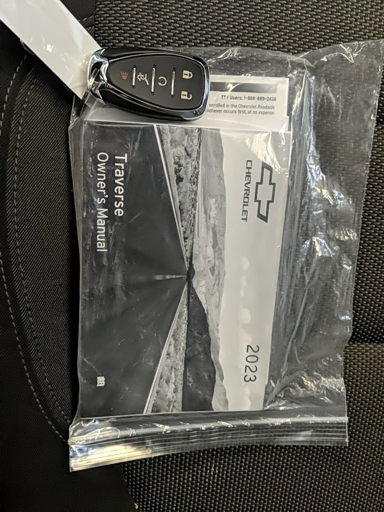 Used 2023 Chevrolet Traverse LT w/ LPO, Floor Liner Package image 33