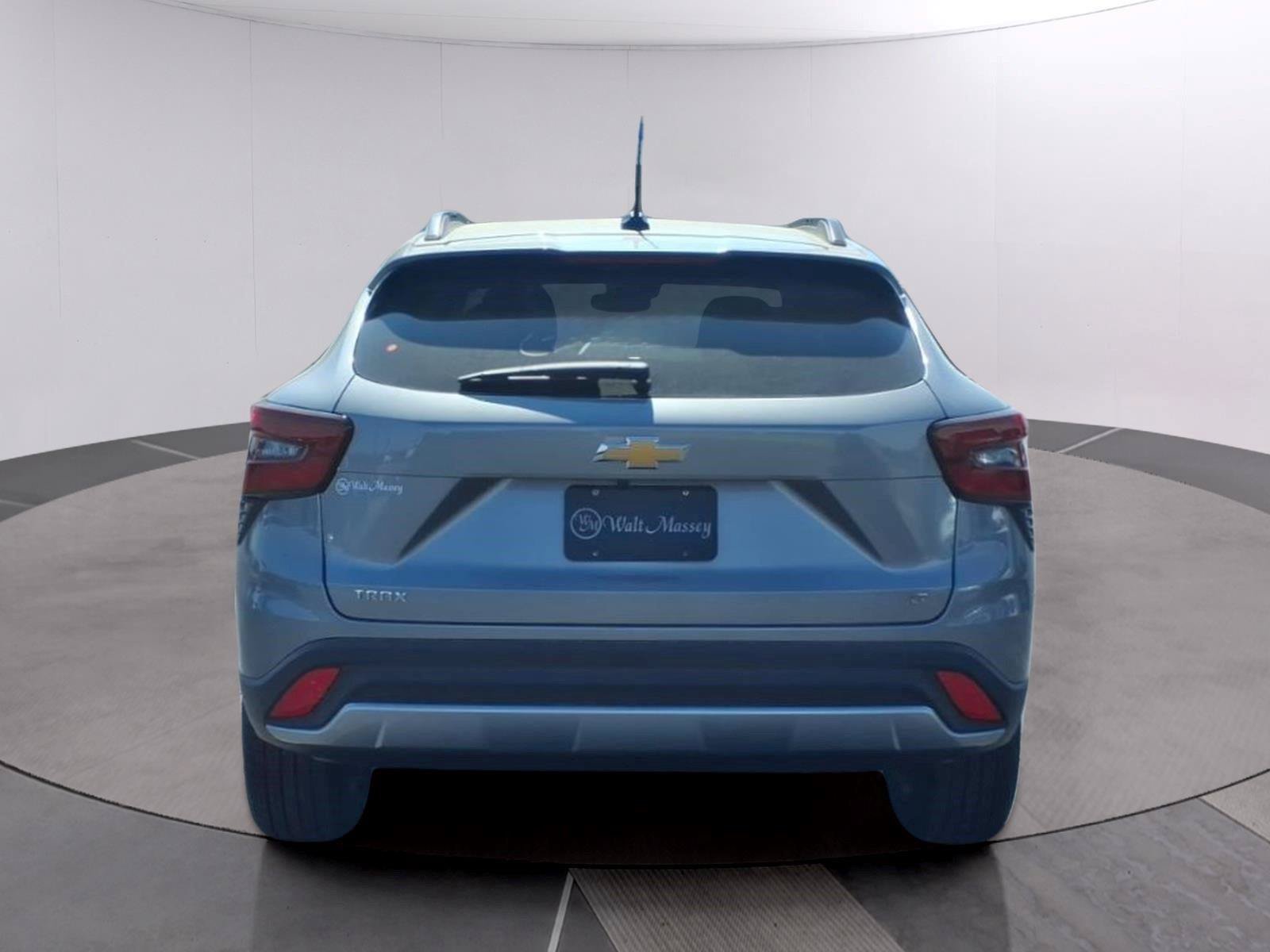 New 2026 Chevrolet Trax LT w/ Driver Confidence Package FWD image 4