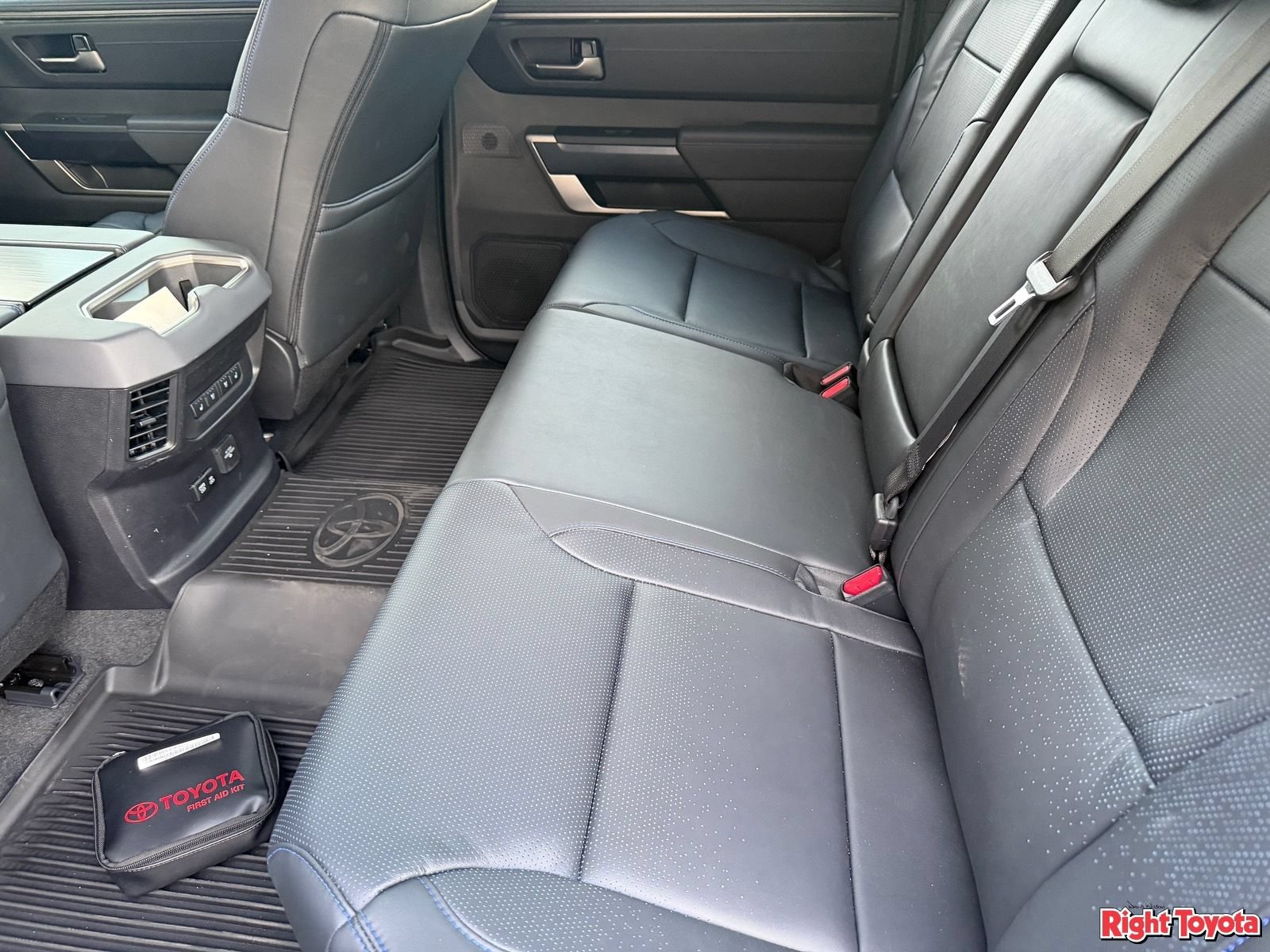 New 2026 Toyota Tundra Platinum w/ TRD Off-Road Package AWD/4WD image 14