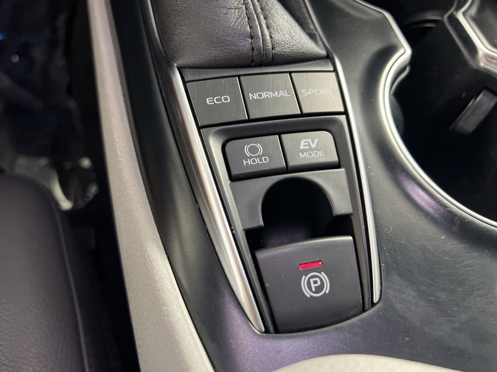Used 2018 Toyota Camry XLE w/ Audio Package FWD image 33