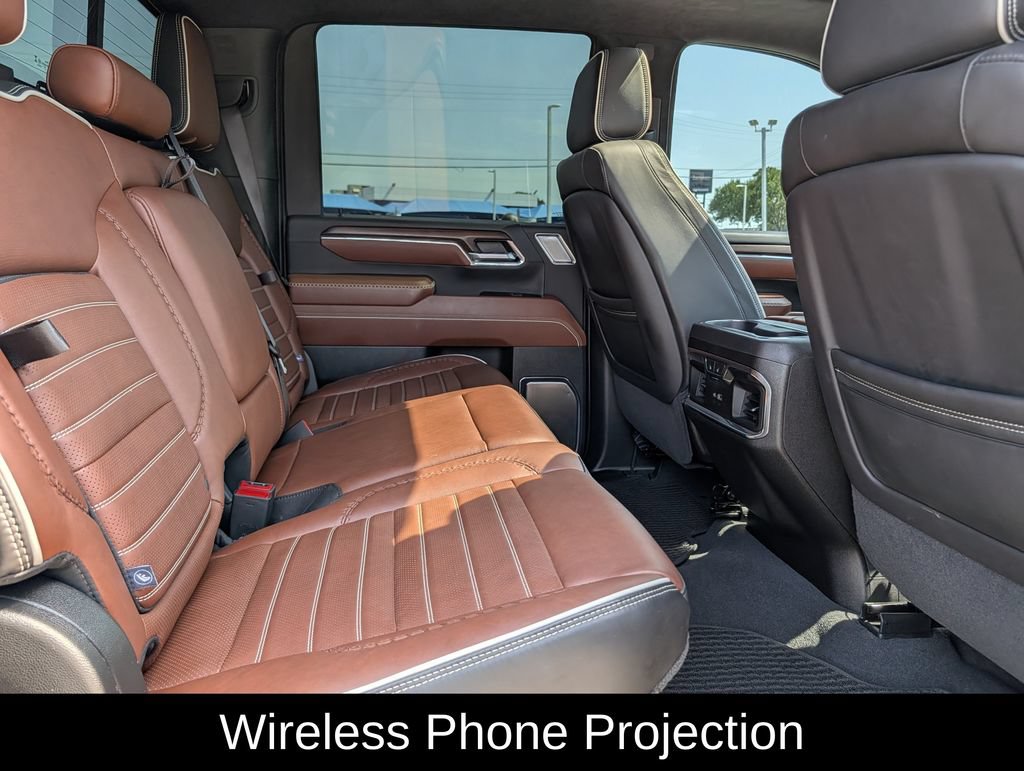 Used 2024 GMC Sierra 3500 Denali Ultimate AWD/4WD image 31