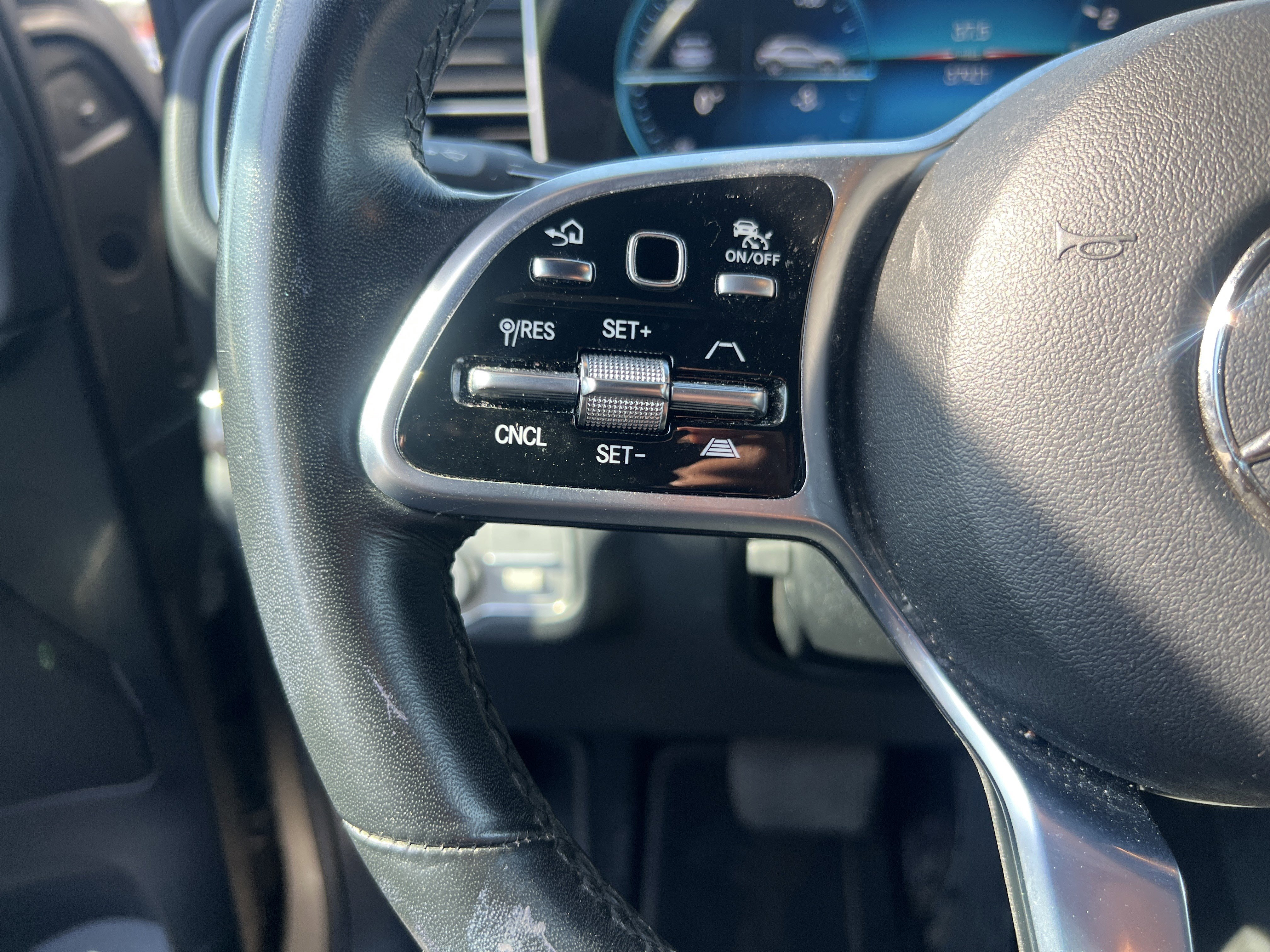 Certified 2022 Mercedes-Benz GLE 350 4MATIC image 37