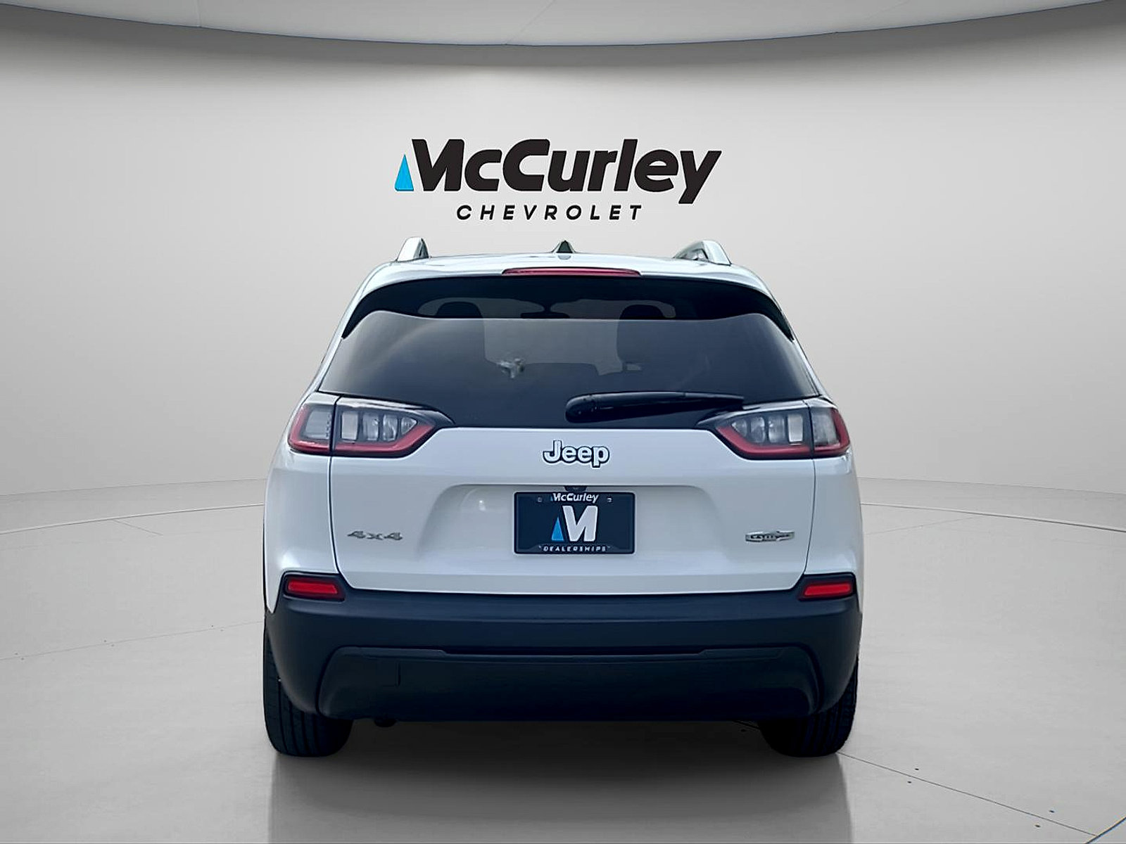 Used 2019 Jeep Cherokee Latitude Plus w/ Comfort/Convenience Group AWD/4WD image 6