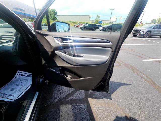 Used 2023 Buick Enclave Essence w/ Experience Buick Package image 9