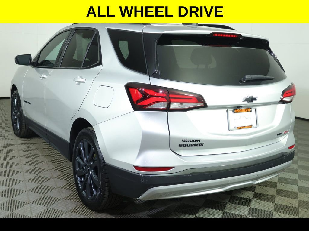 Used 2022 Chevrolet Equinox RS w/ Infotainment Package image 5