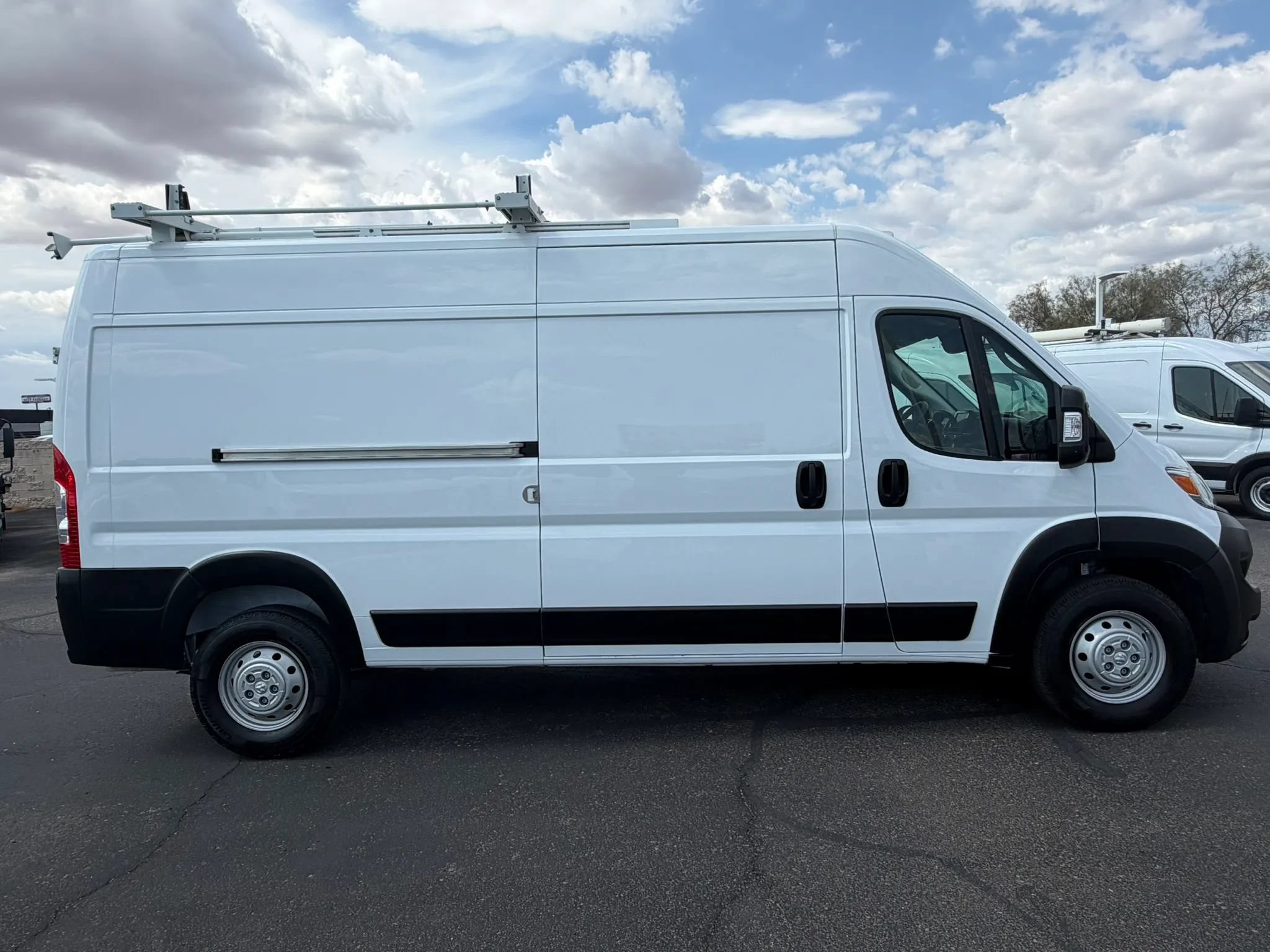 Used 2023 RAM ProMaster 2500 FWD image 7