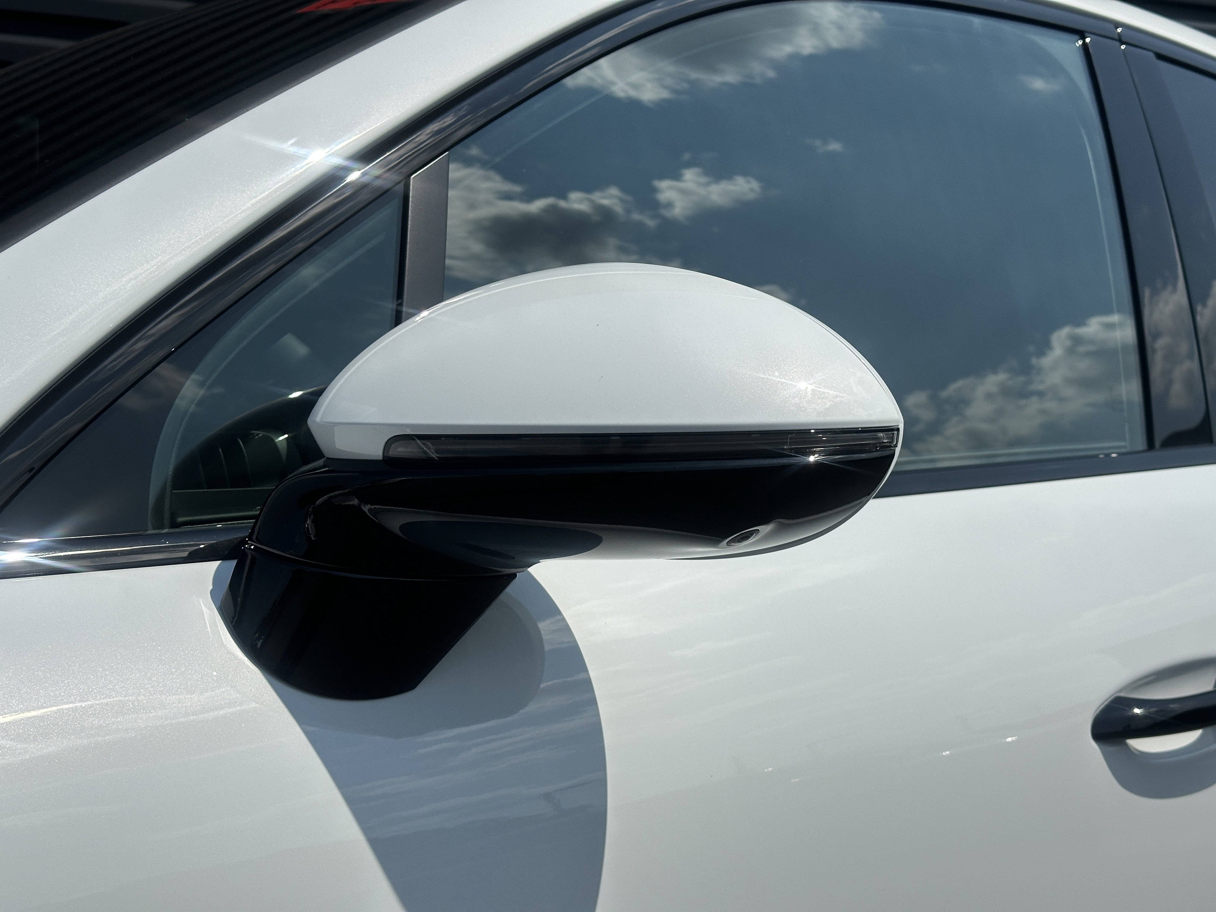 New 2025 Porsche Cayenne Turbo image 28