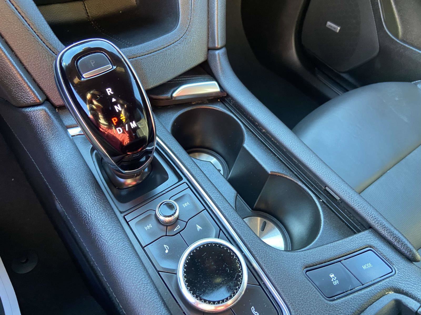 Used 2025 Cadillac XT5 Premium Luxury image 14