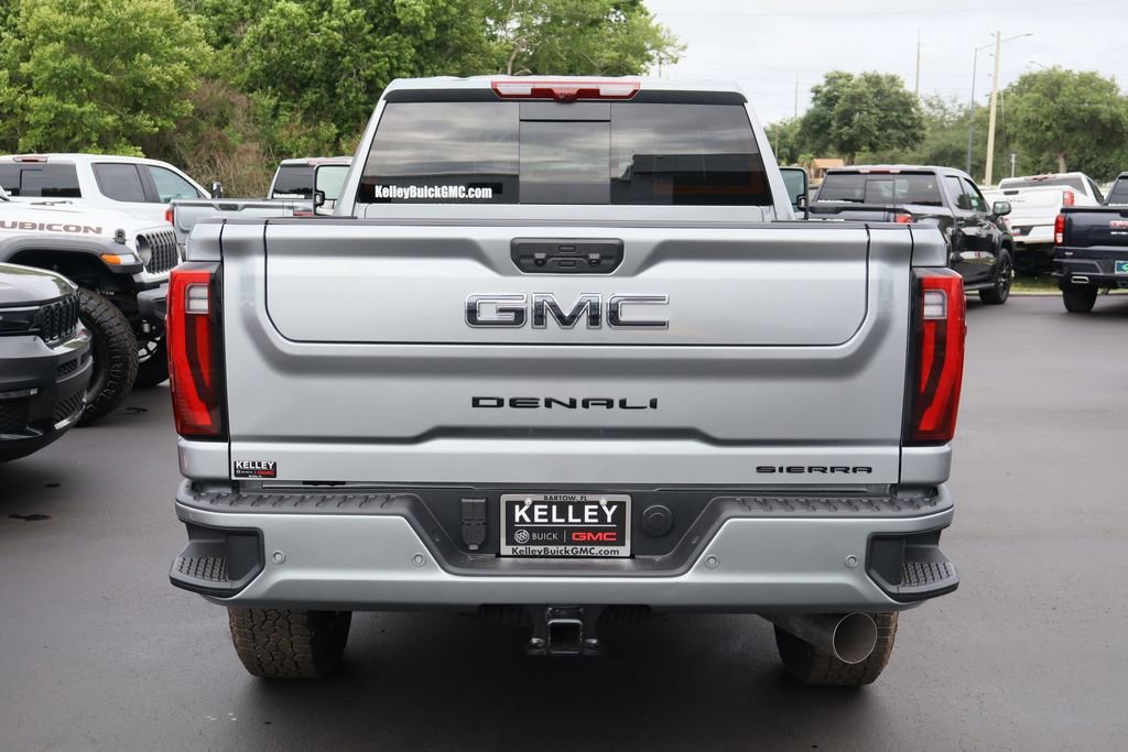 New 2026 GMC Sierra 2500 Denali Ultimate w/ LPO, Black Badging Package AWD/4WD image 6