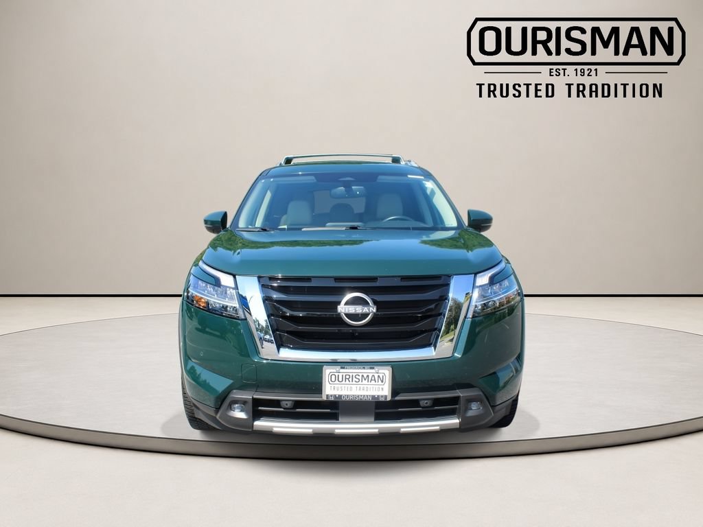 Used 2022 Nissan Pathfinder SL AWD/4WD image 4