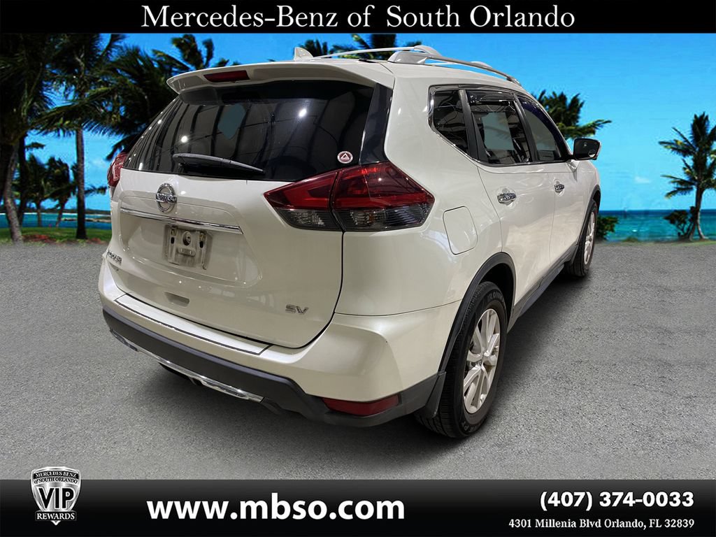 Used 2018 Nissan Rogue SV w/ Premium Package FWD image 14