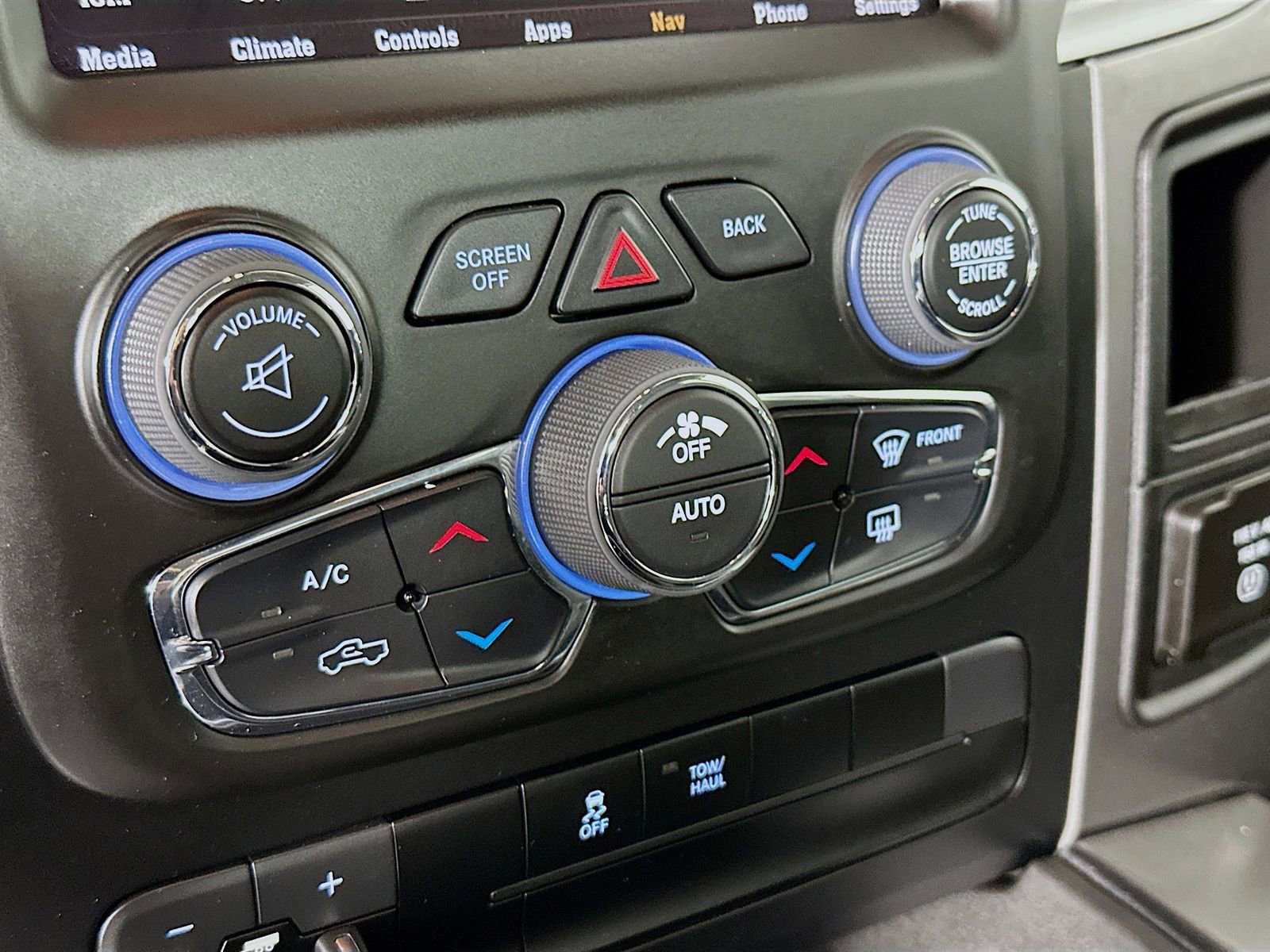 Used 2023 RAM 1500 Classic SLT w/ Trailer & Traction Group image 17