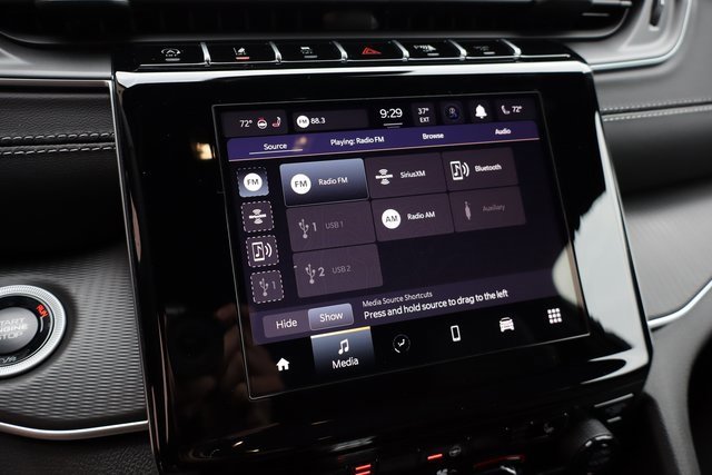 New 2025 Jeep Grand Cherokee Altitude image 17