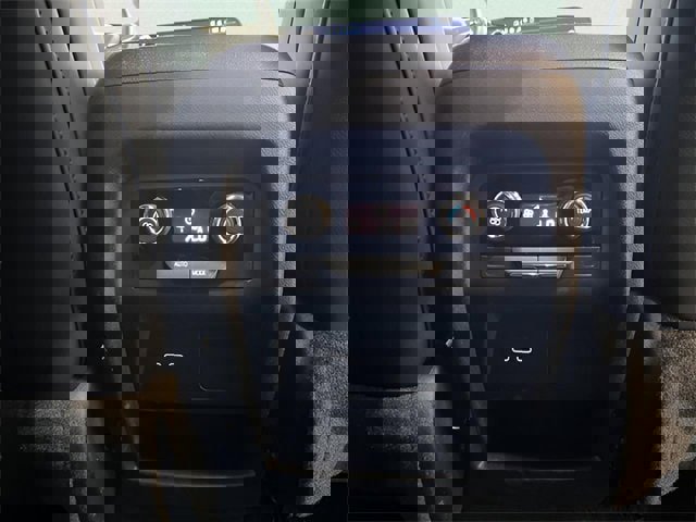 Used 2025 Chevrolet Traverse LT image 13