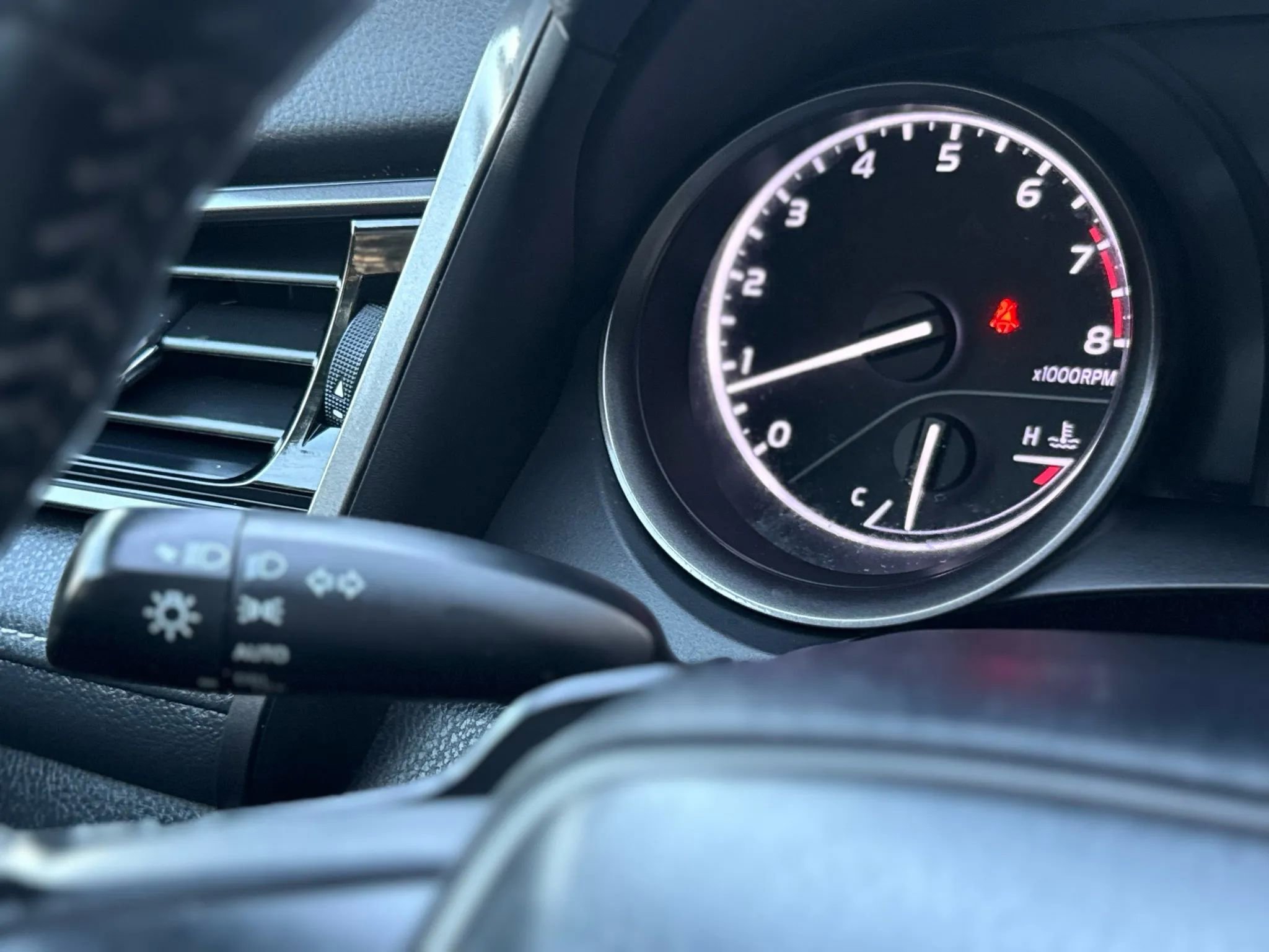 Used 2021 Toyota Camry SE image 34