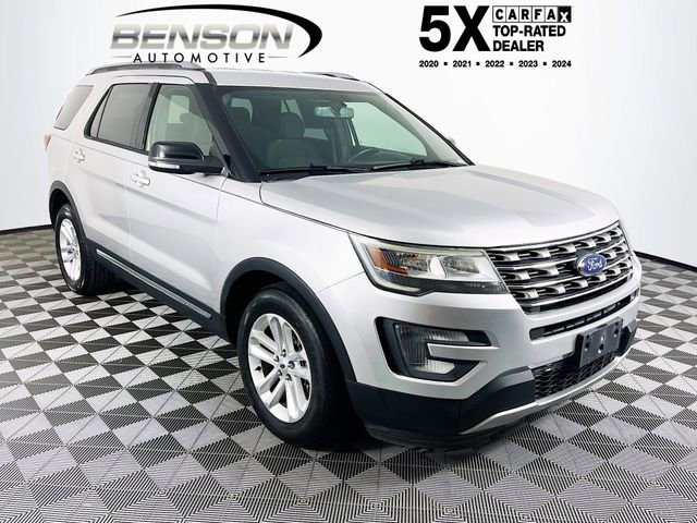Used 2017 Ford Explorer XLT w/ Equipment Group 201A image 1