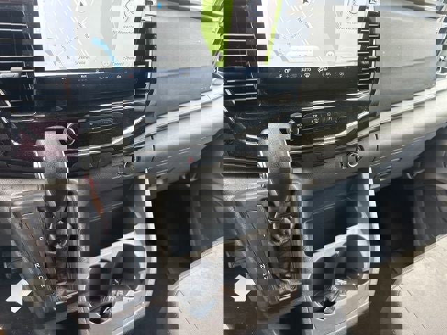 Used 2023 Ford Transit 350 XLT image 22