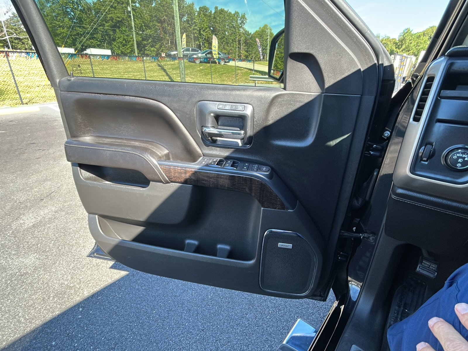 Used 2015 GMC Sierra 1500 Denali w/ Driver Alert Package RWD image 18