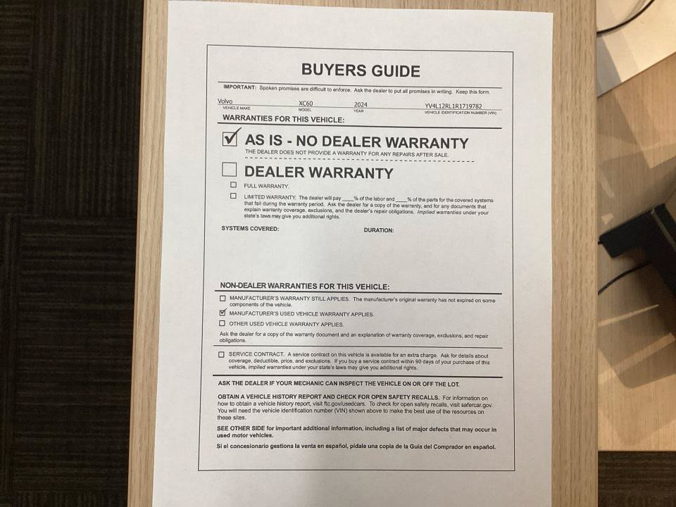 Certified 2024 Volvo XC60 B5 Plus w/ Protection Package Premier AWD/4WD image 37