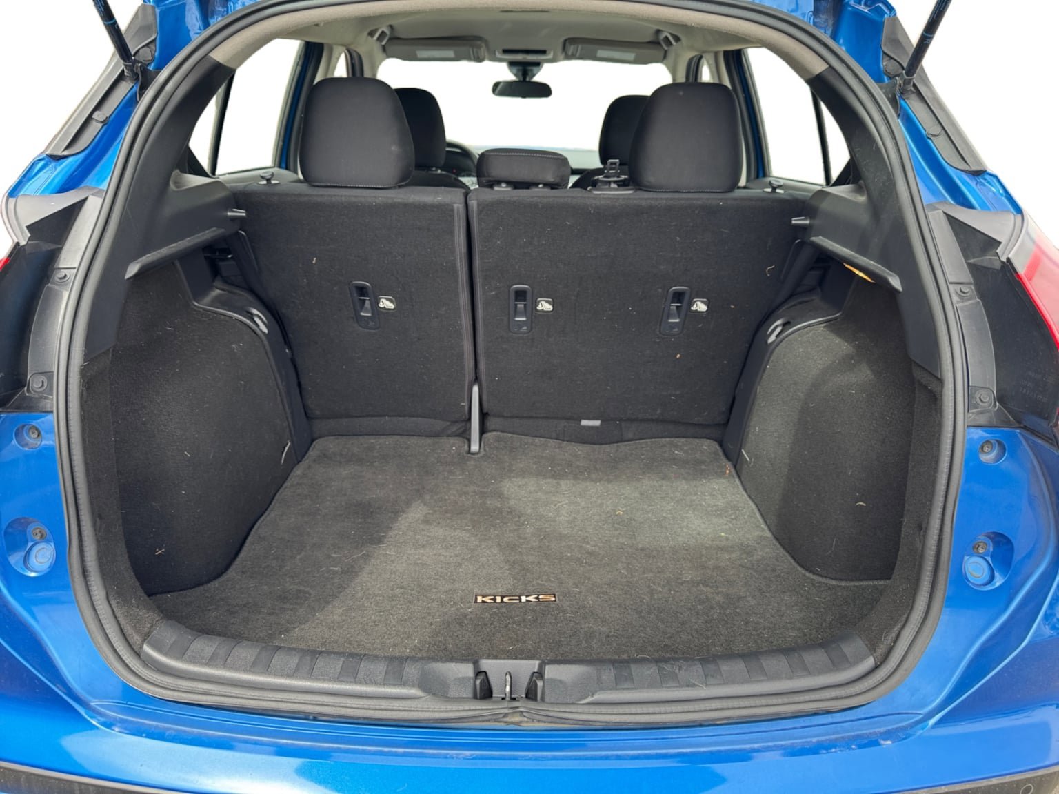 Used 2023 Nissan Kicks SV FWD image 18