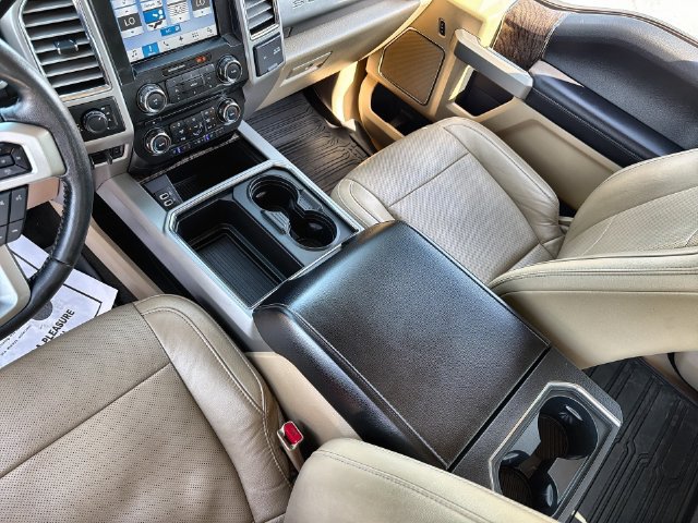 Used 2017 Ford F250 Lariat w/ Lariat Ultimate Package AWD/4WD image 21