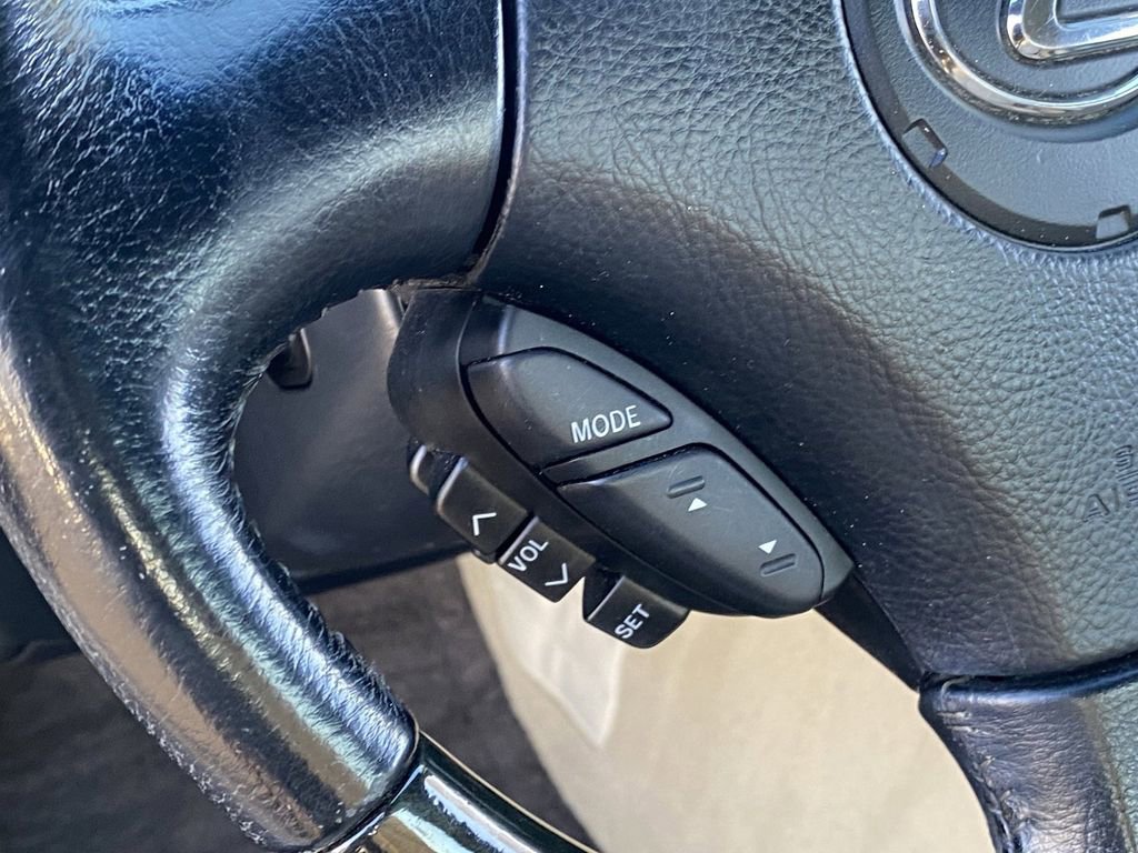 Used 2009 Lexus SC 430 Convertible image 21