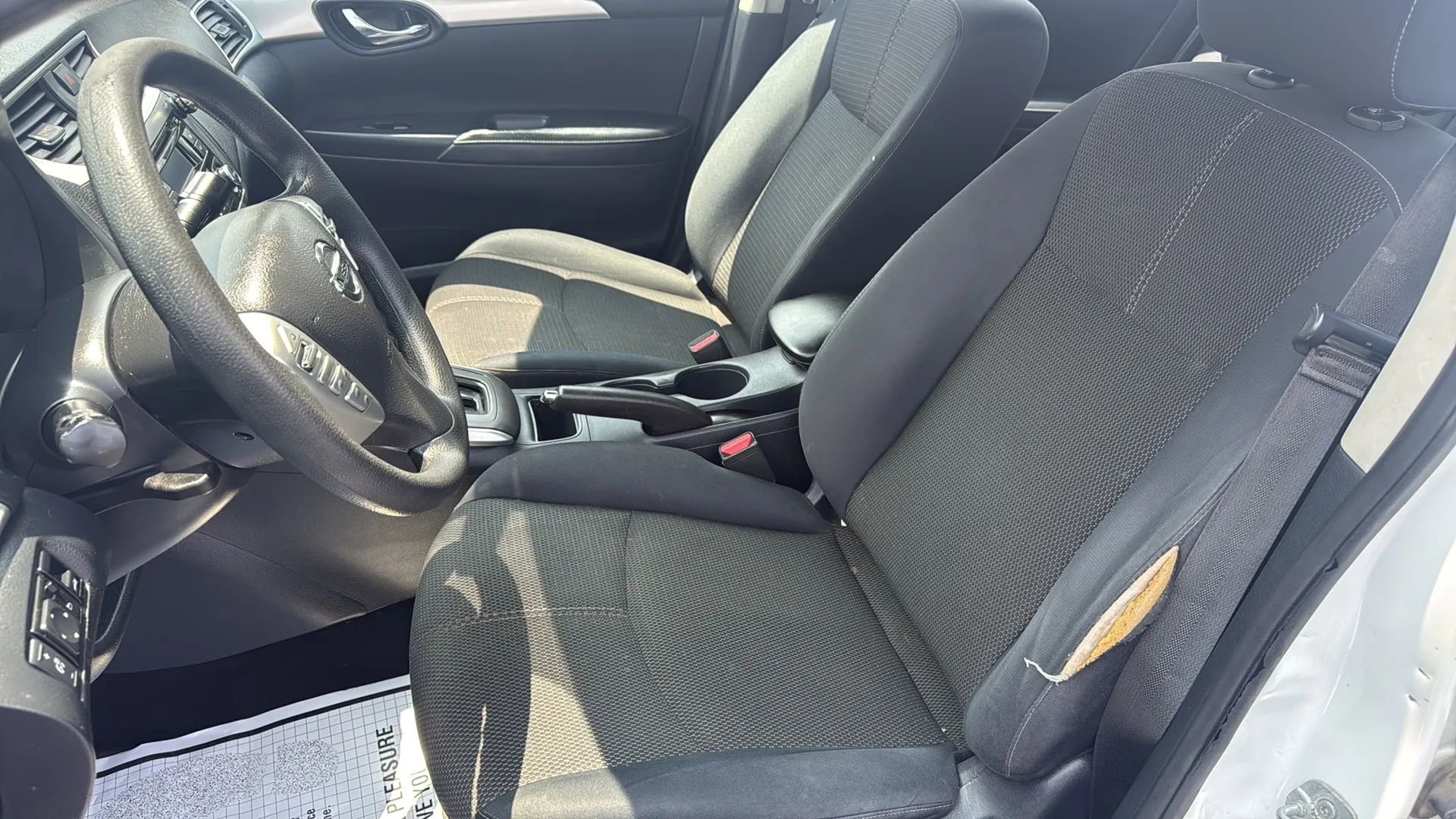 Used 2016 Nissan Sentra S image 9