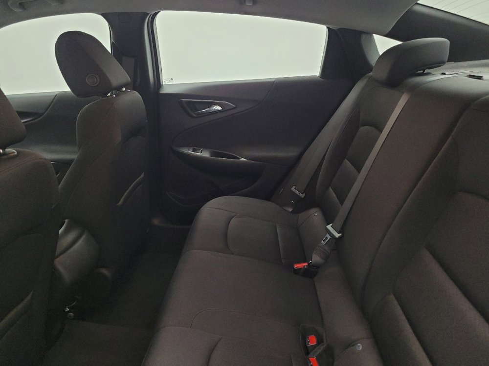 Used 2021 Chevrolet Malibu LS FWD image 18