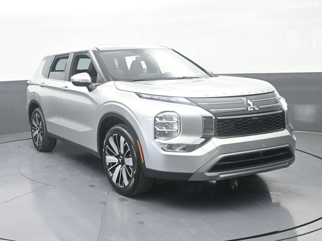 New 2026 Mitsubishi Outlander SE FWD image 9