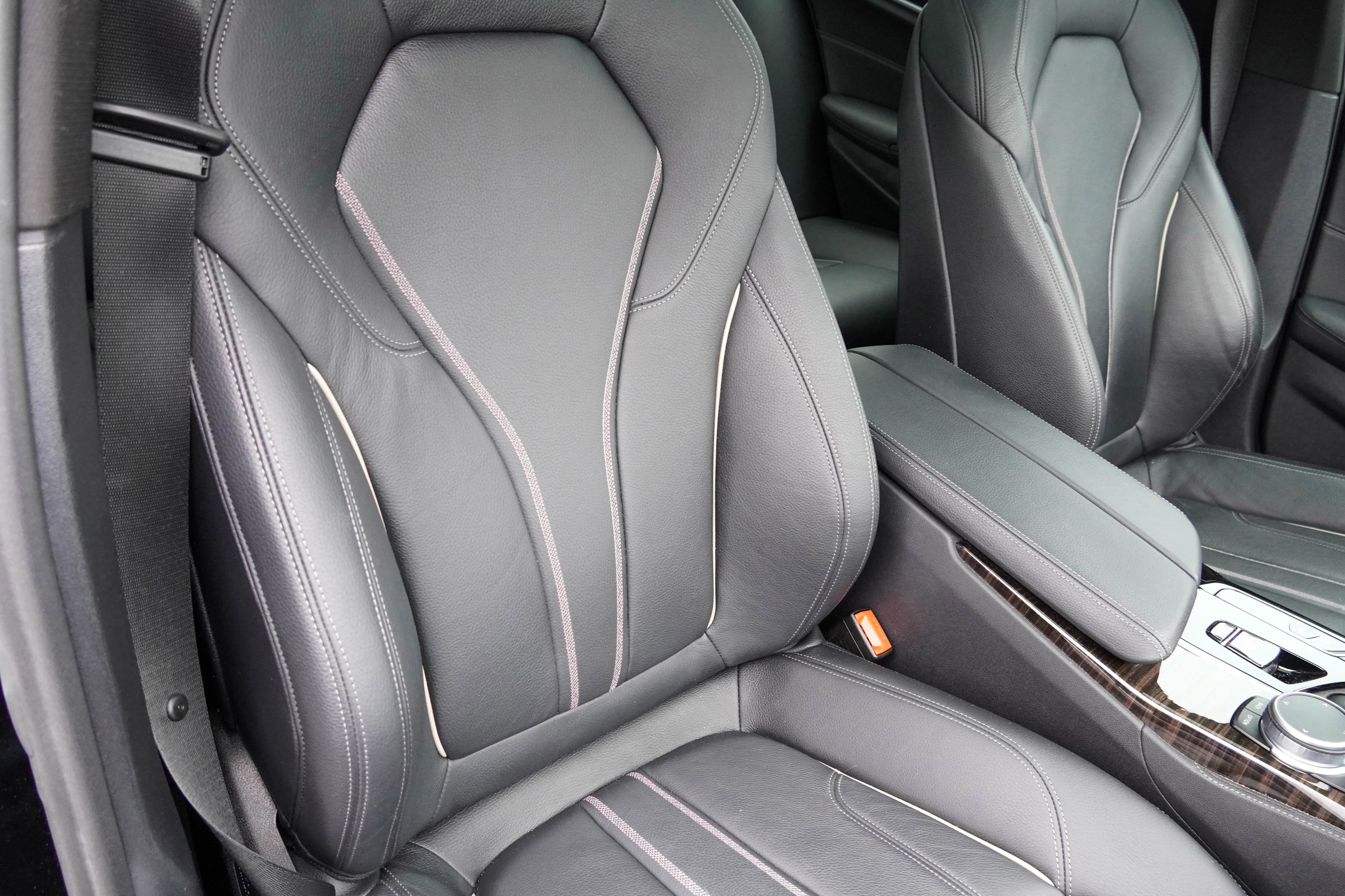 Used 2021 BMW 540i w/ M Sport Package image 14