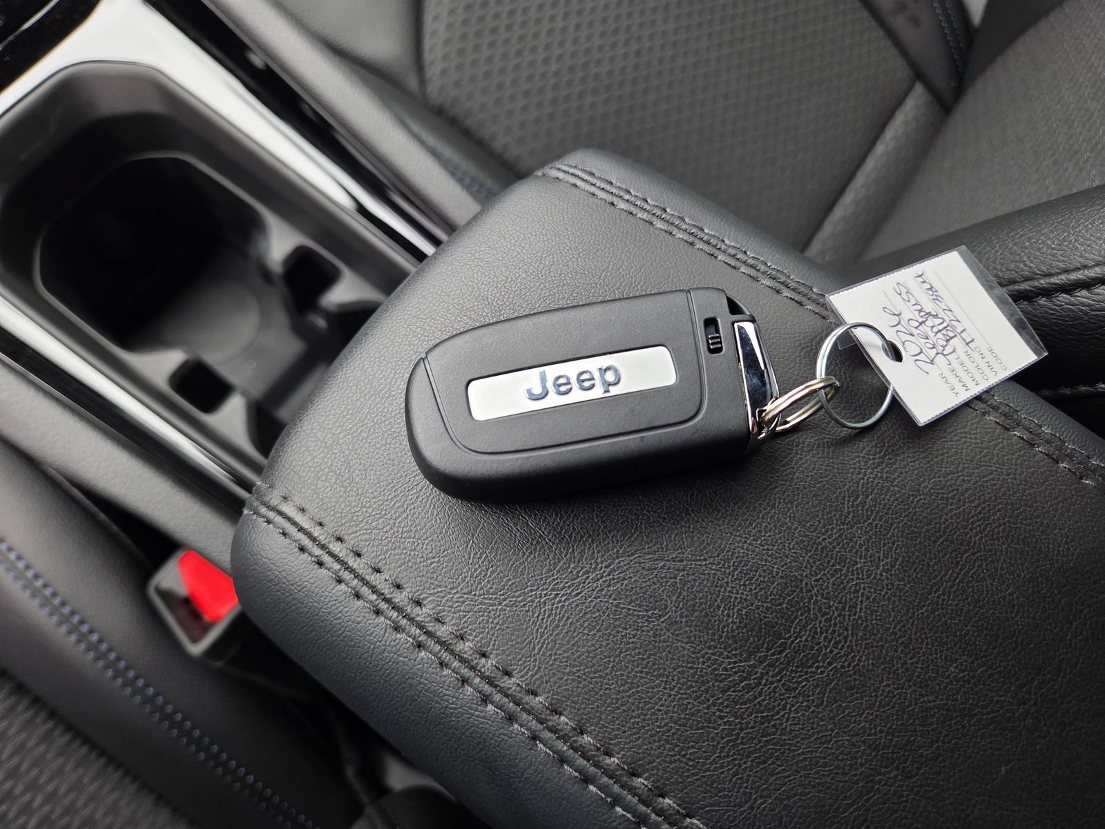 New 2026 Jeep Compass Latitude AWD/4WD image 28
