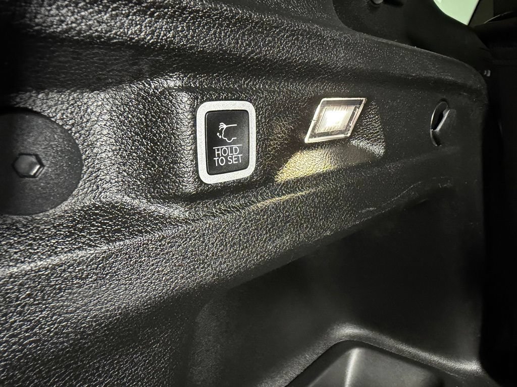Certified 2023 Jeep Grand Cherokee L Laredo AWD/4WD image 28