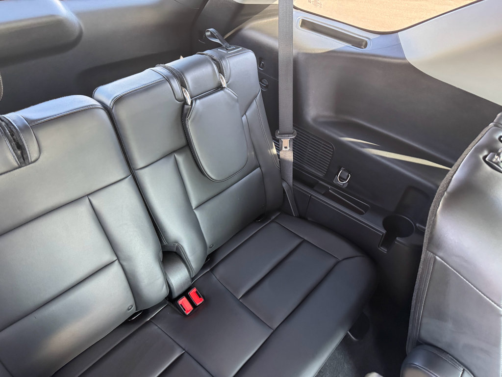 Used 2023 Ford Explorer XLT w/ Equipment Group 202A image 20