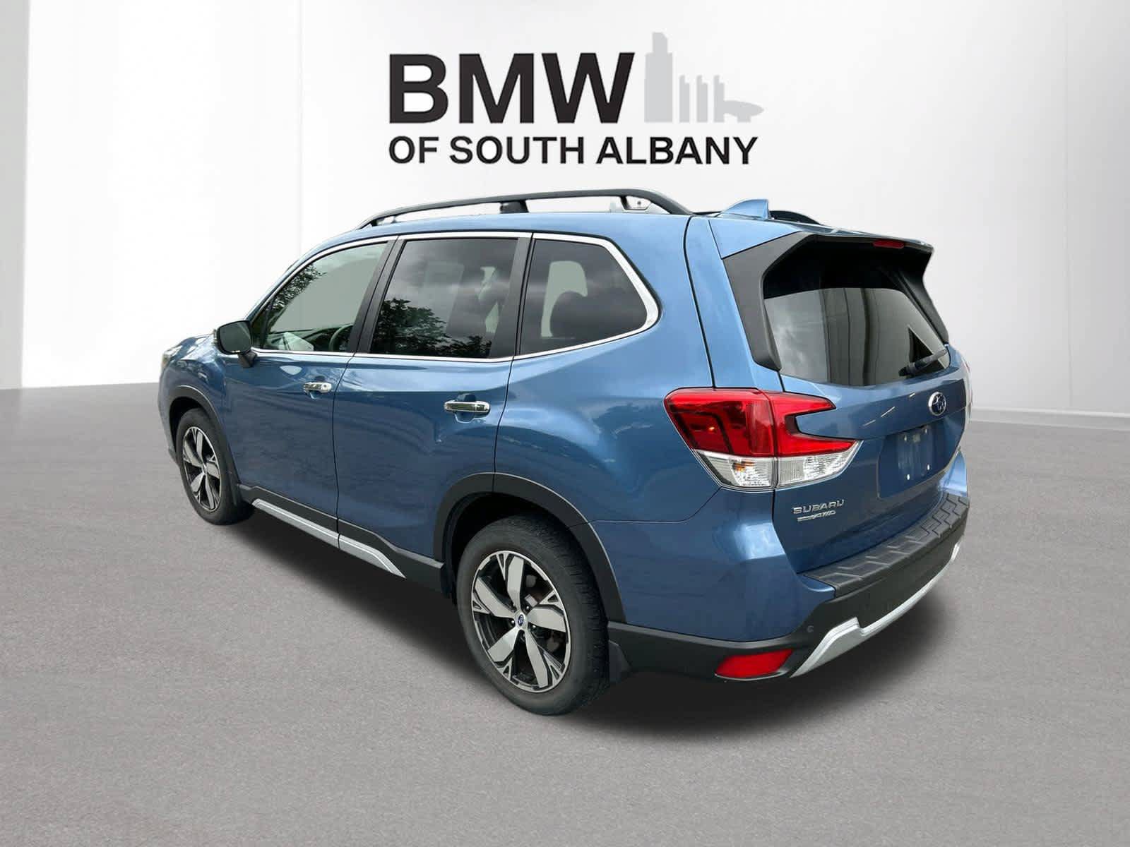 Used 2019 Subaru Forester Touring AWD/4WD image 3