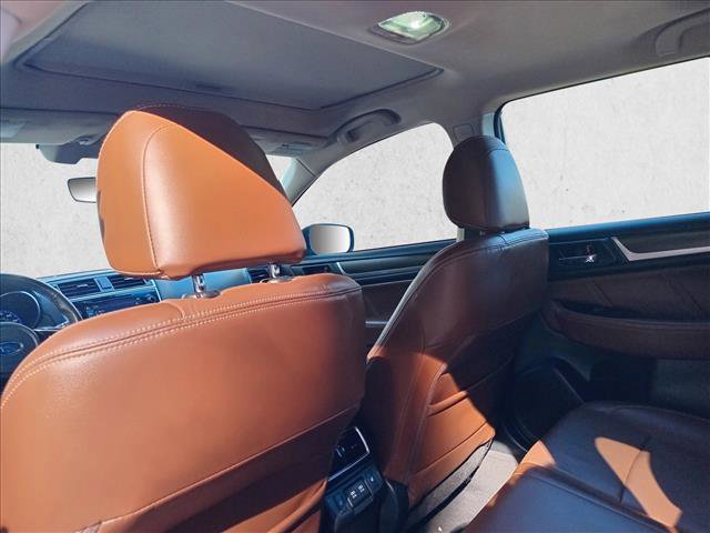 Used 2019 Subaru Outback 2.5i Touring w/ Popular Package #3A image 11